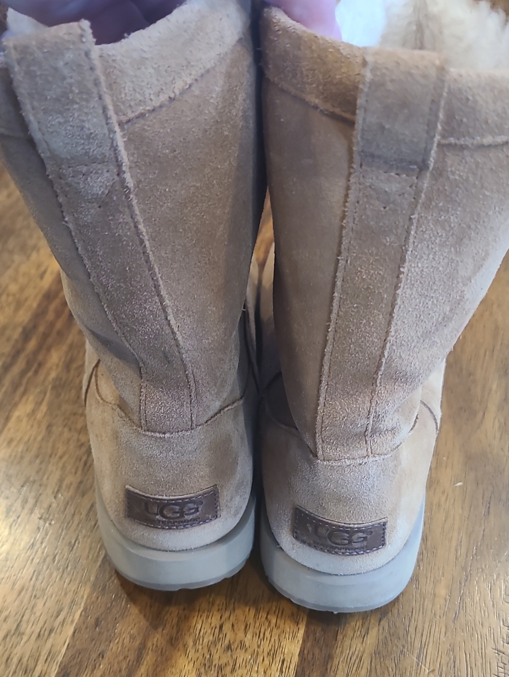 UGG Classic Short Waterproof Boots chestnut SZ 10 - Picture 3 of 5